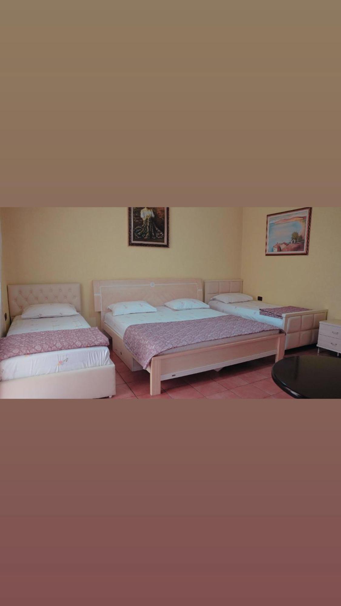 Alen Bar Hotel Tirana Buitenkant foto